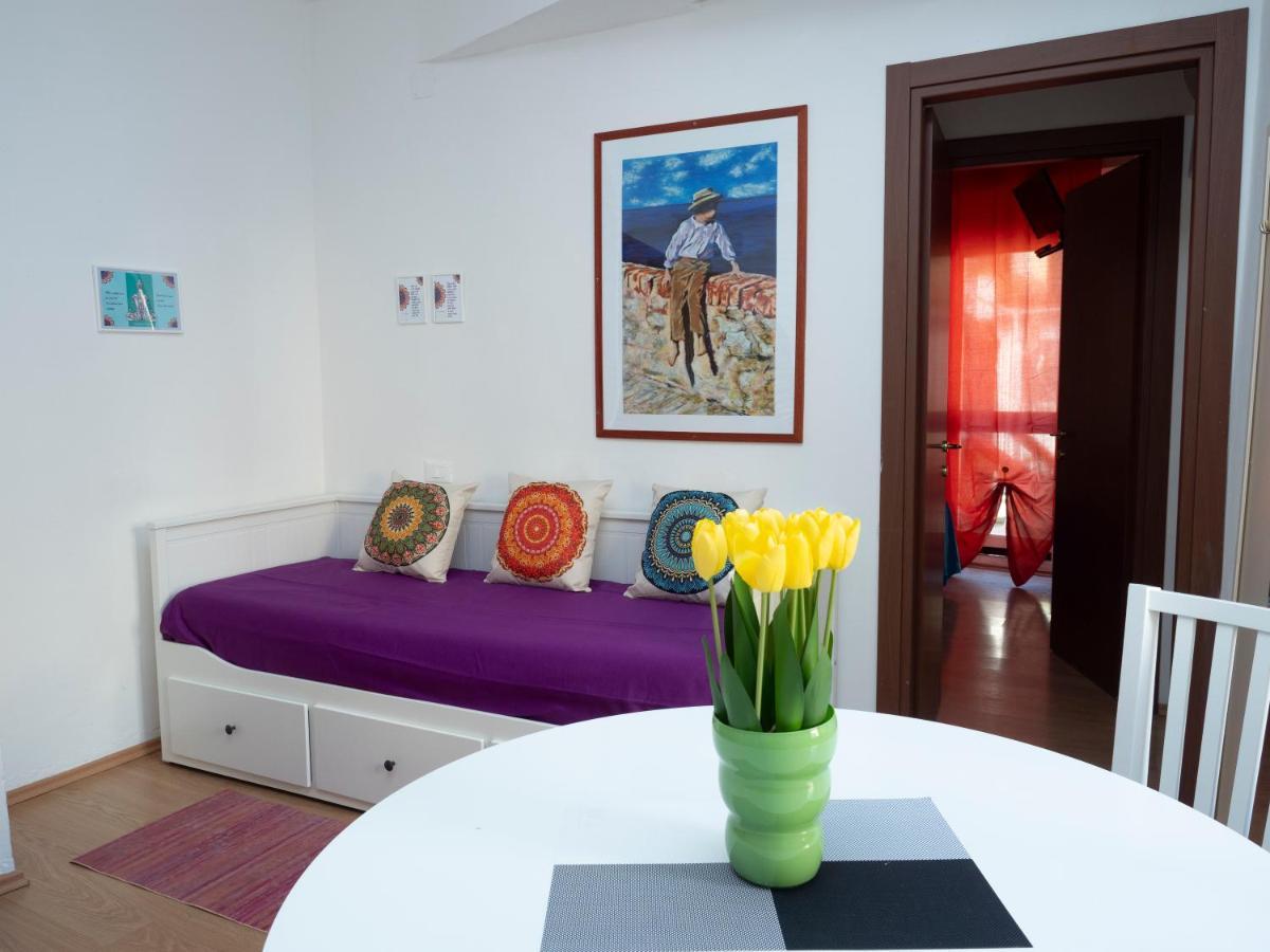 Shanti 1 - Terrace Apartment 리오마기오레 외부 사진