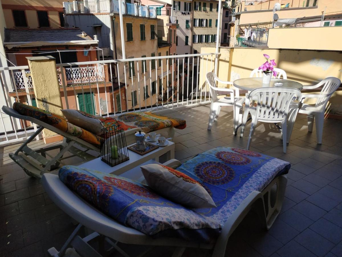 Shanti 1 - Terrace Apartment 리오마기오레 외부 사진