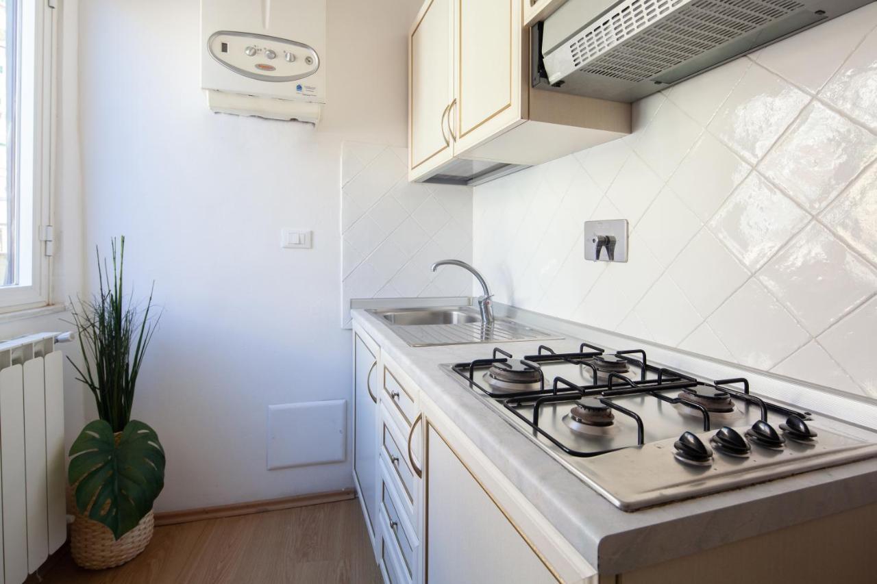 Shanti 1 - Terrace Apartment 리오마기오레 외부 사진
