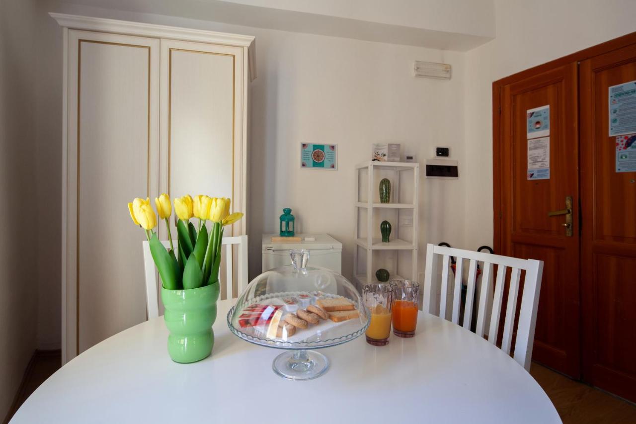 Shanti 1 - Terrace Apartment 리오마기오레 외부 사진