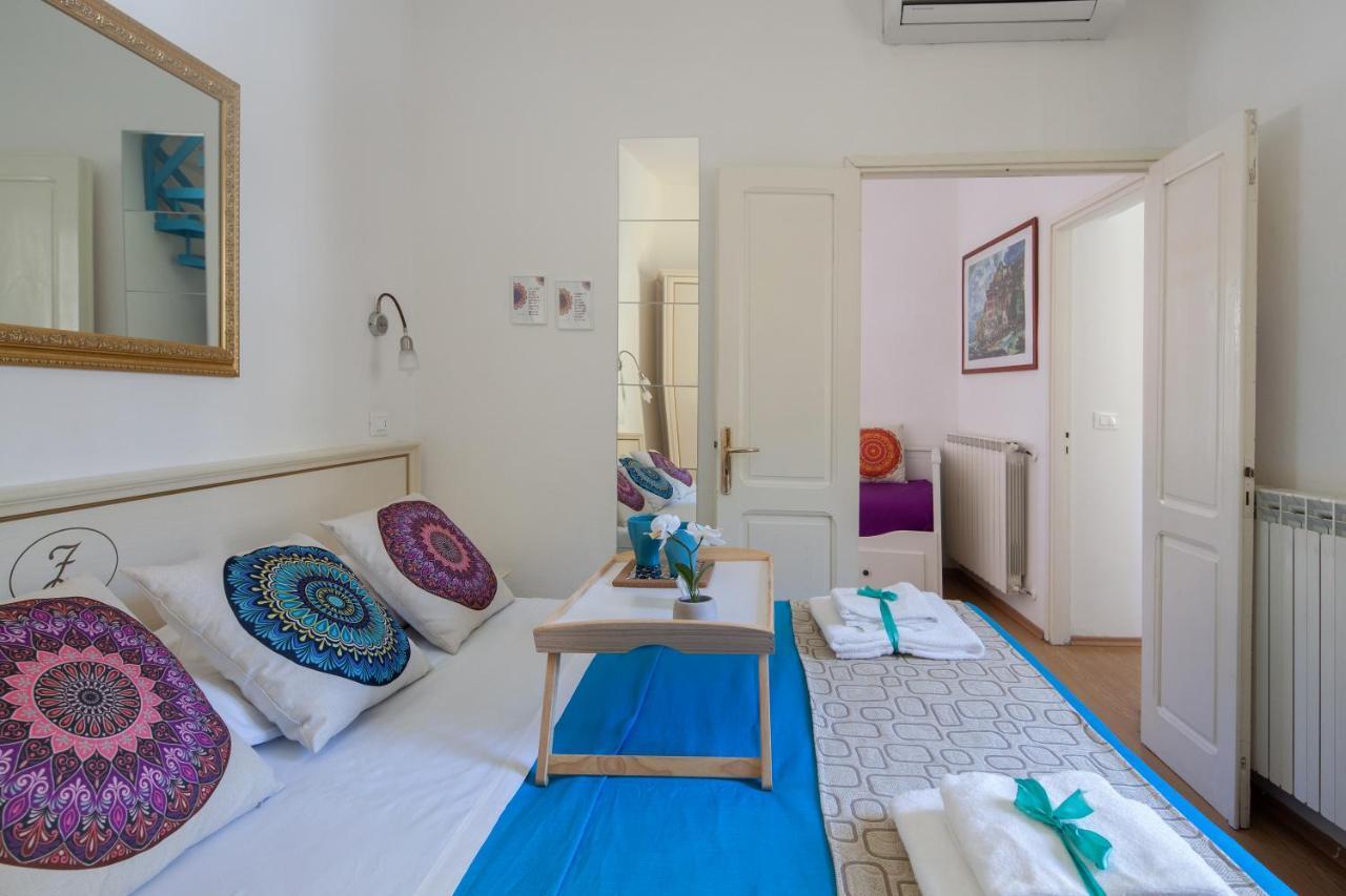 Shanti 1 - Terrace Apartment 리오마기오레 외부 사진